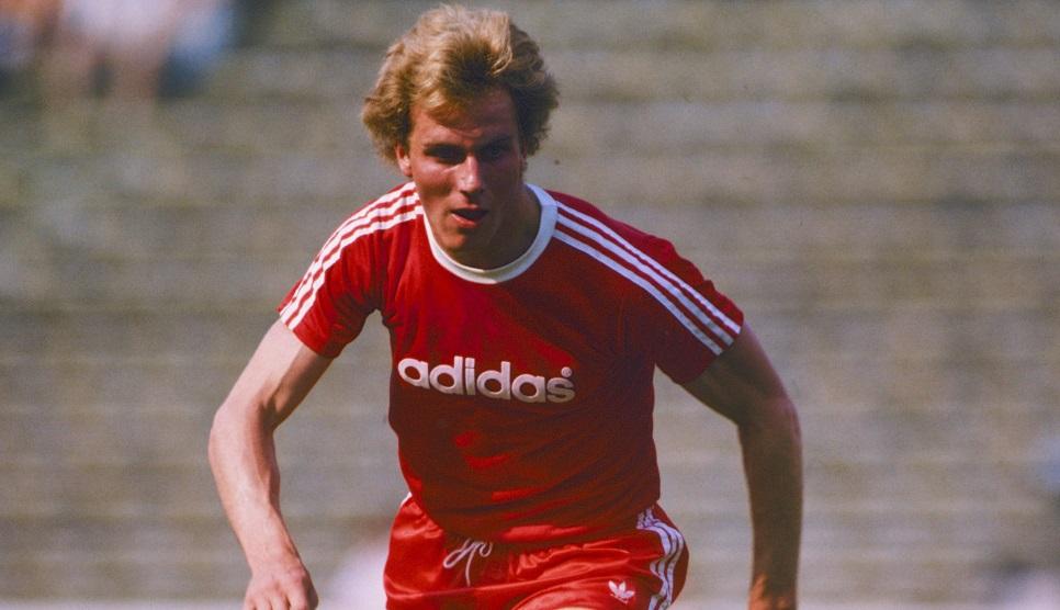 Karl Heinz Rummenigge là cầu thủ nhiều quả bóng vàng nhất